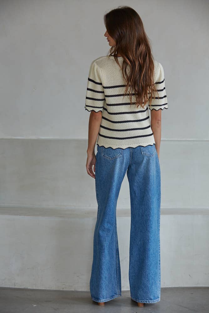 Stripped Scalloped Hem Knit Sweate