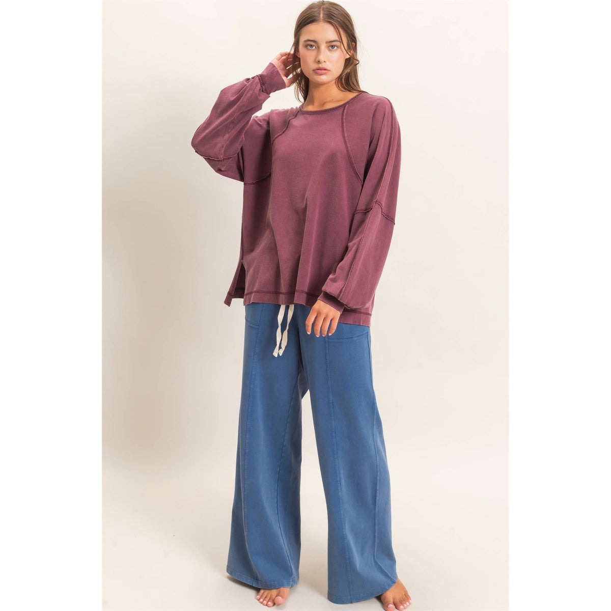 Raglan Sleeved Sweater