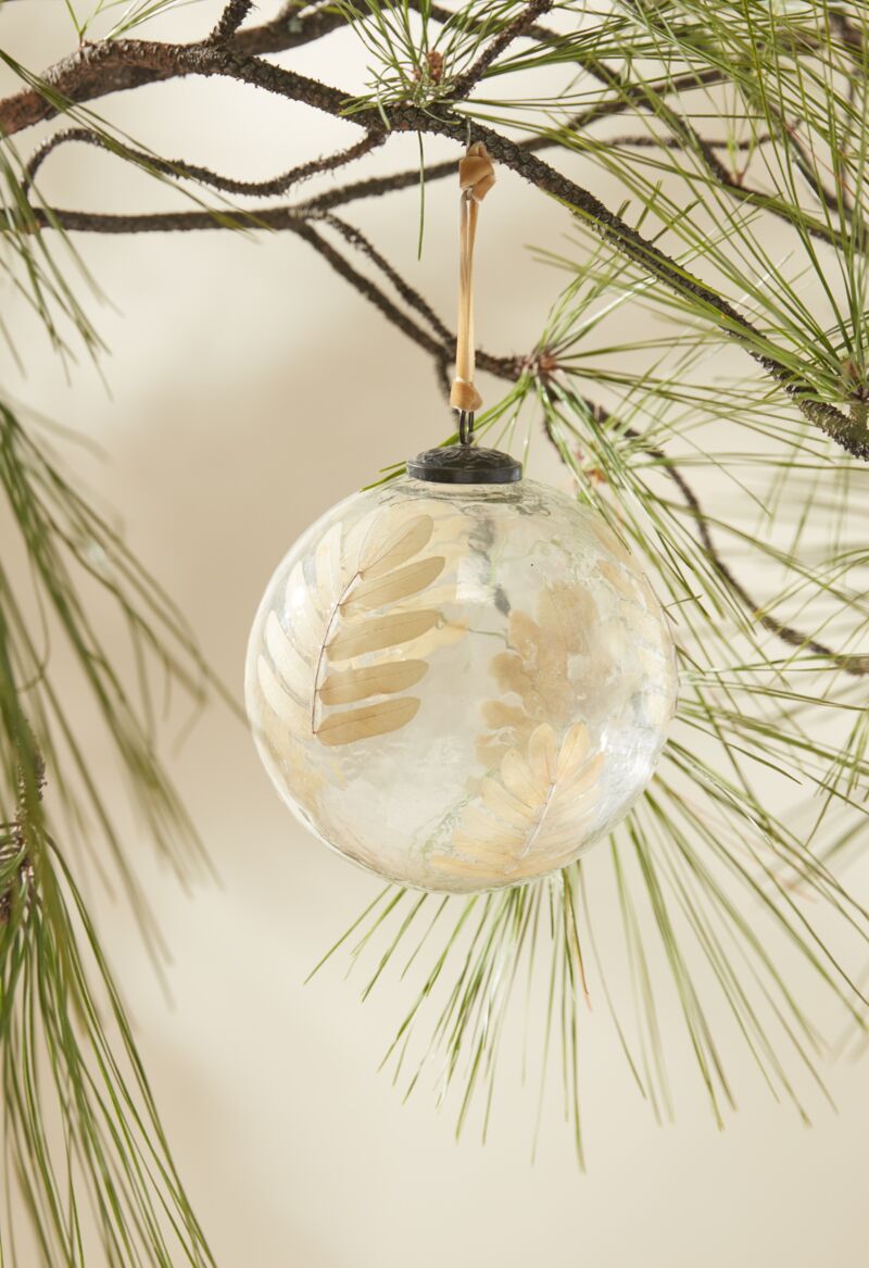 Green Leafed Ornament